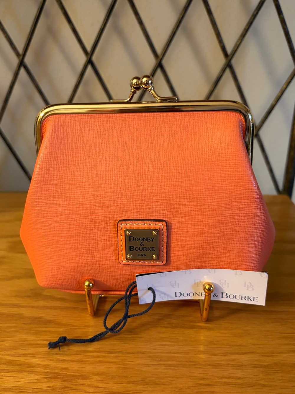 Dooney & Bourke Kiss-Lock Nwt